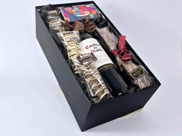 Cesta com Vinho 750ml e Chocolates - 232g - Imagem 5
