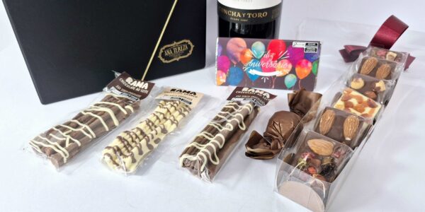 Cesta com Vinho 750ml e Chocolates - 232g - Imagem 2