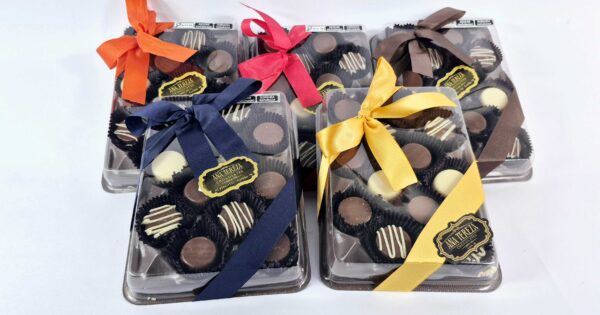 Caixa com 12 Bombons ao Leite - Imagem 6